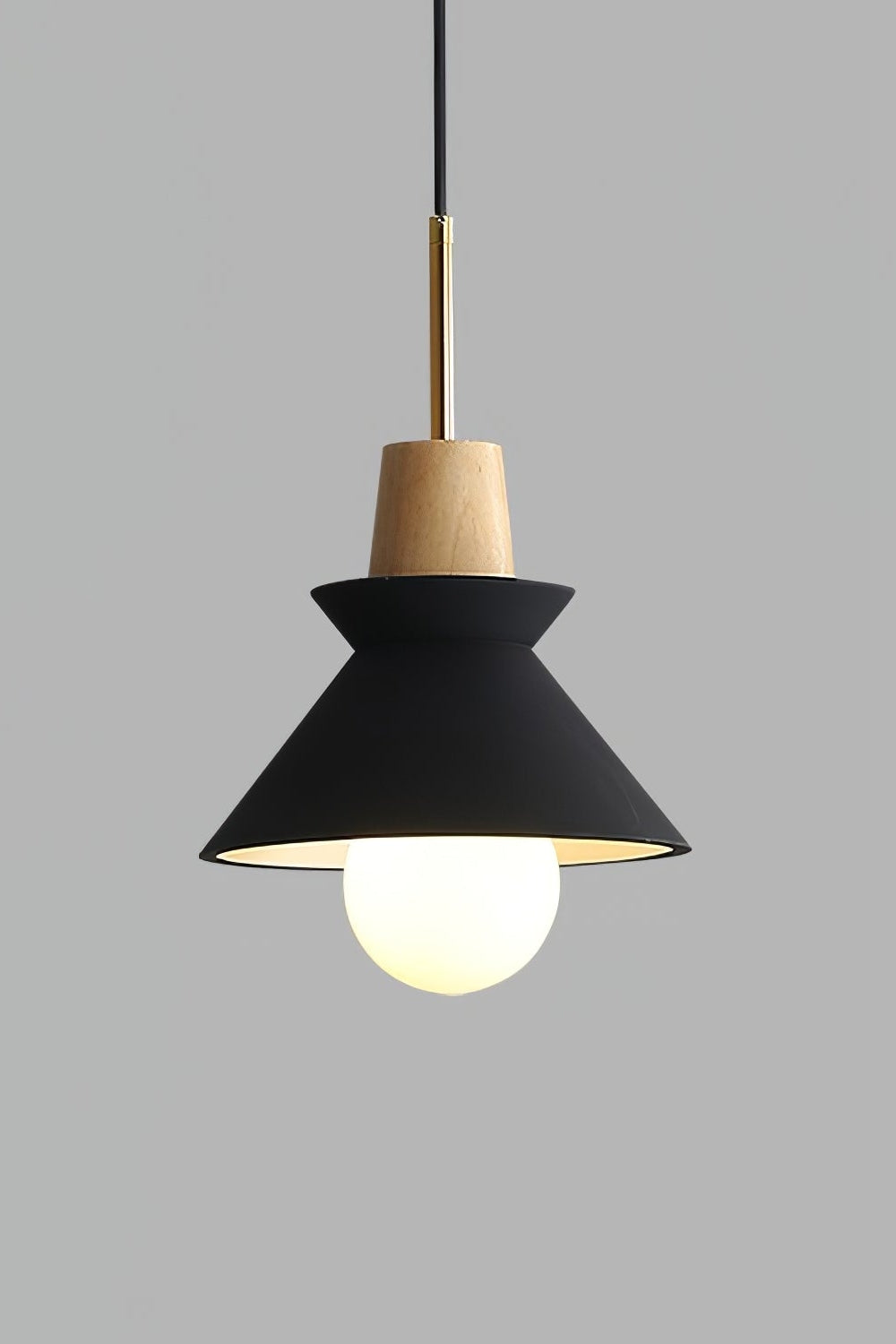 Hanglamp Scandinavisch met Houten Detail en Conische Kap