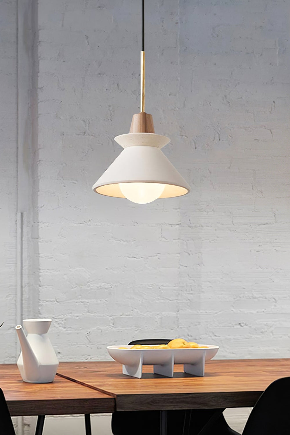 Hanglamp Scandinavisch met Houten Detail en Conische Kap ##POS:6##