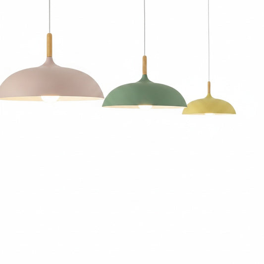 Hanglamp Scandinavisch met Houten Detail en Koepelkap