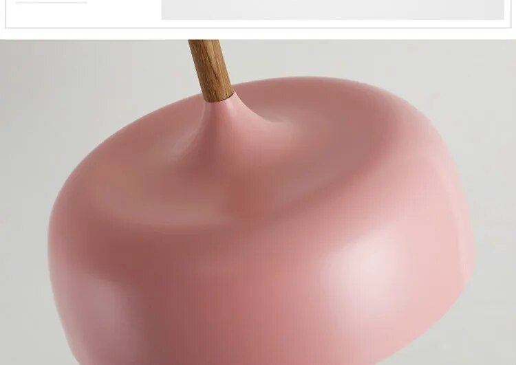 Hanglamp Scandinavisch met Houten Detail en Ronde Kap