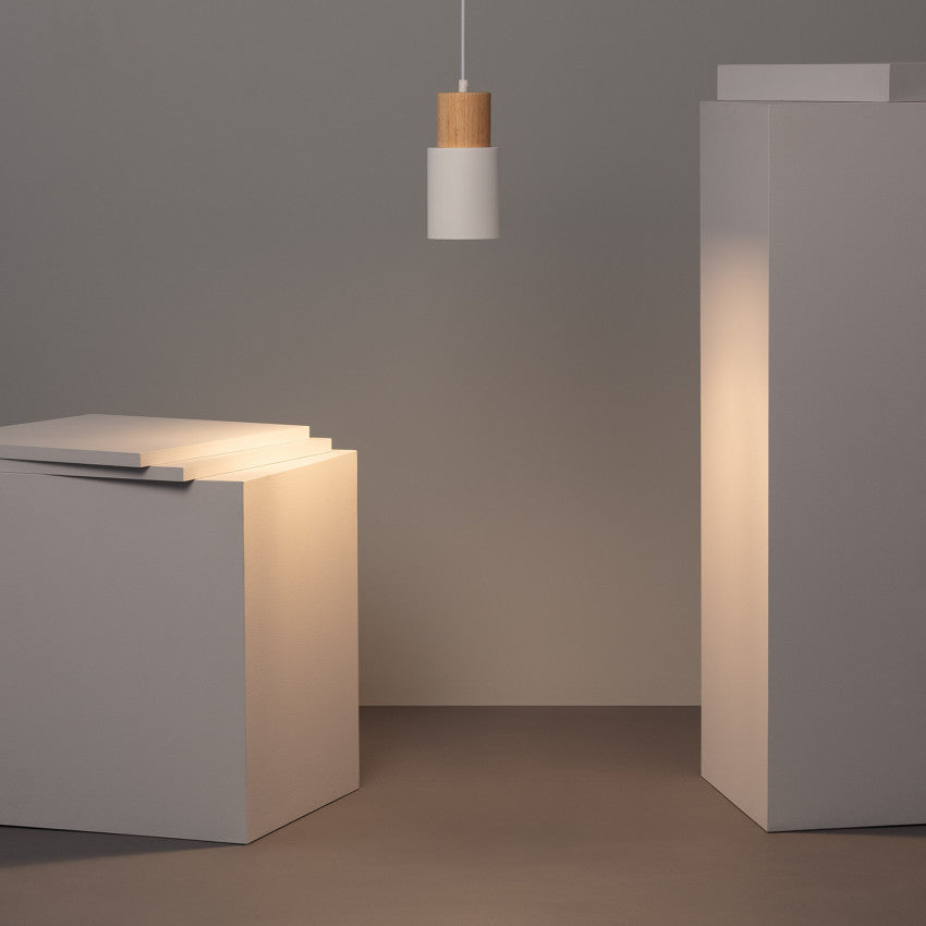 Hanglamp Scandinavisch met Houten Fitting en Cilindervormige Metalen Kap