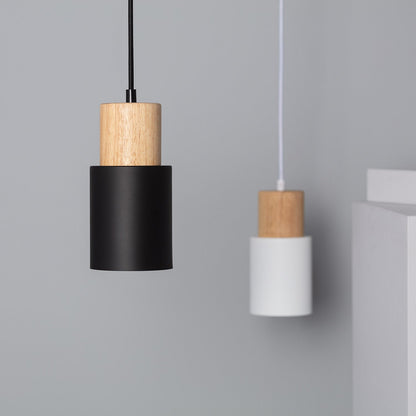 Hanglamp Scandinavisch met Houten Fitting en Cilindervormige Metalen Kap
