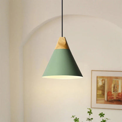 Hanglamp Scandinavisch met Houten Top en Conische Kap