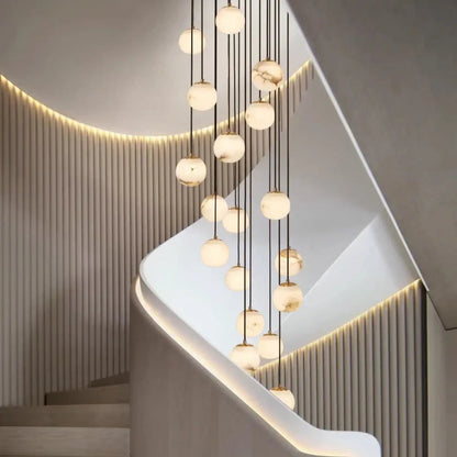 Hanglamp Trap Modern met Marmeren Glazen Bollen en Messing Afwerking