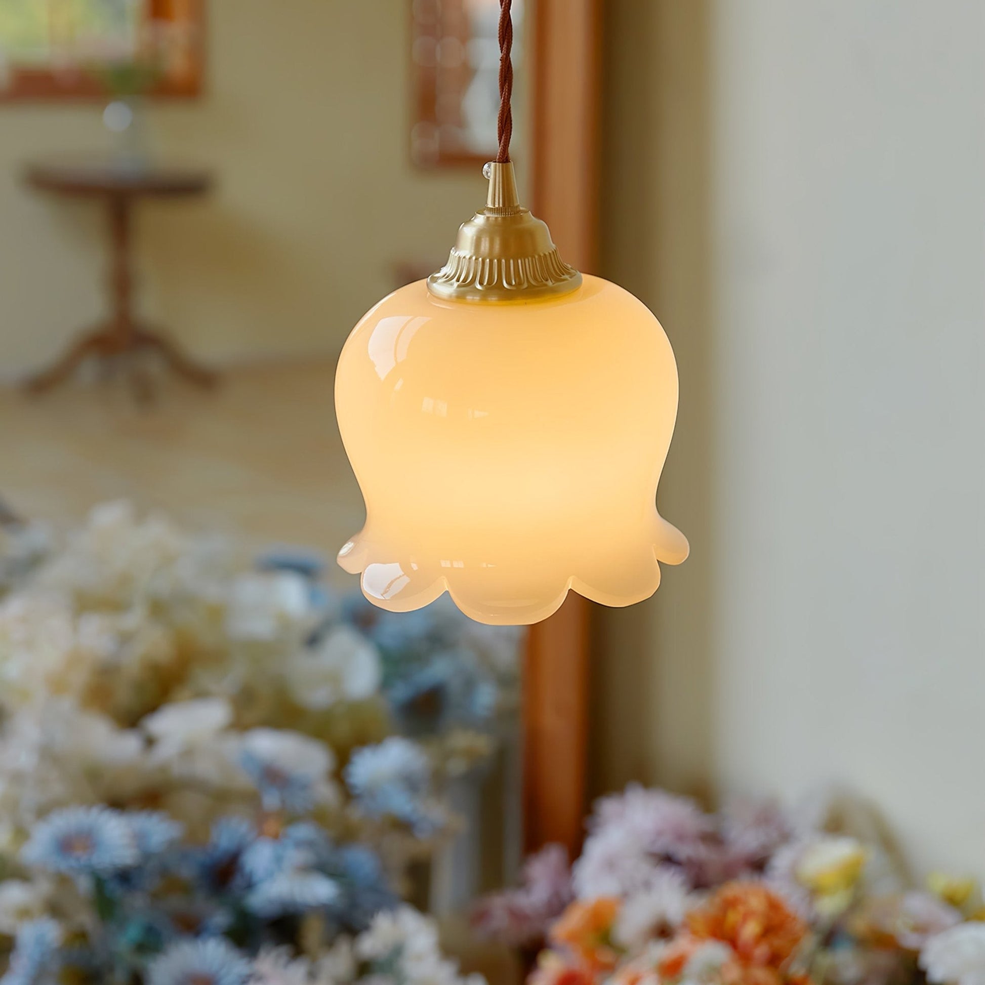 Hanglamp Vintage met Bloemvormige Glazen Kap en Messing Fitting