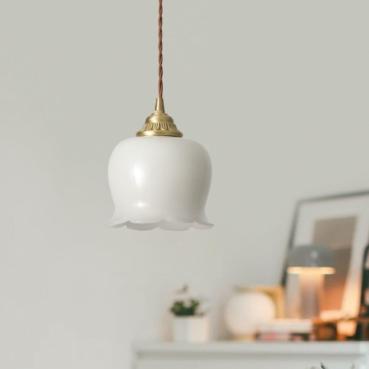 Hanglamp Vintage met Bloemvormige Glazen Kap en Messing Fitting