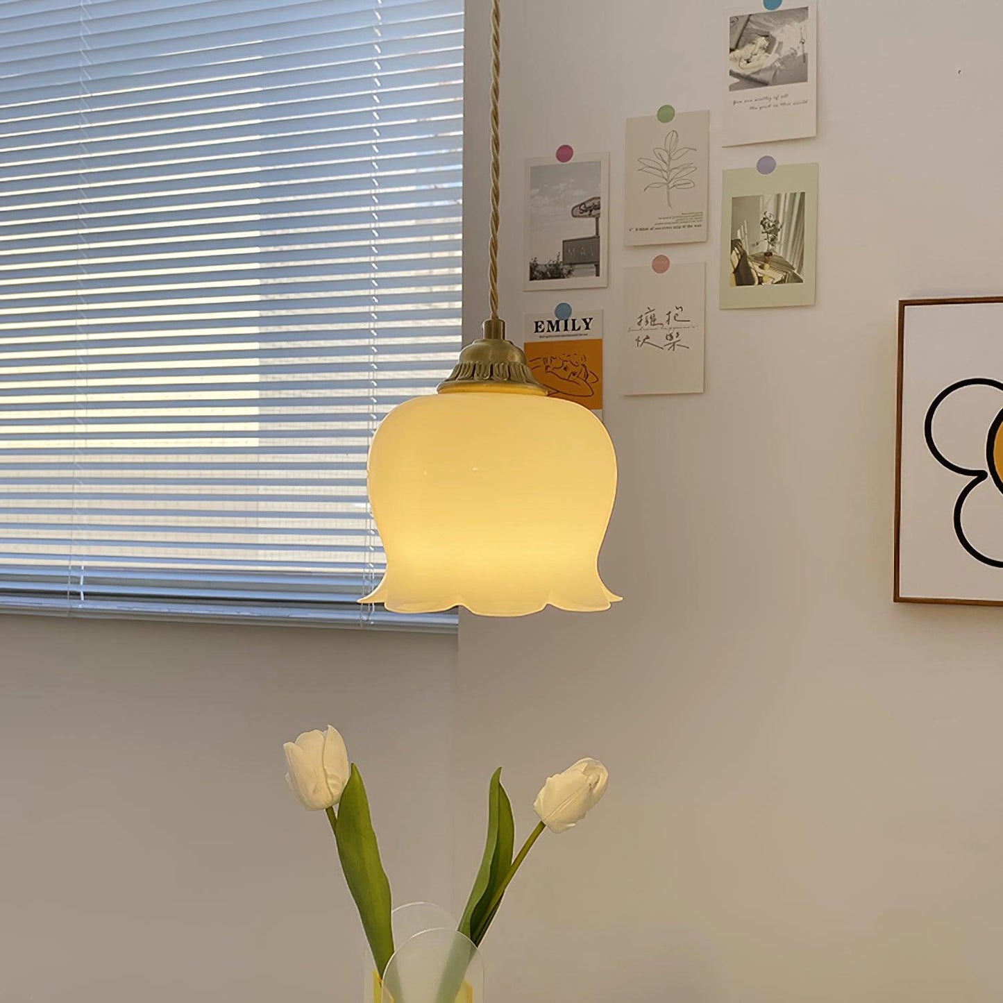 Hanglamp Vintage met Bloemvormige Glazen Kap en Messing Fitting