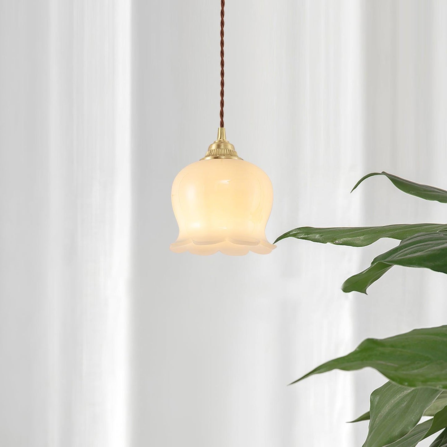 Hanglamp Vintage met Bloemvormige Glazen Kap en Messing Fitting