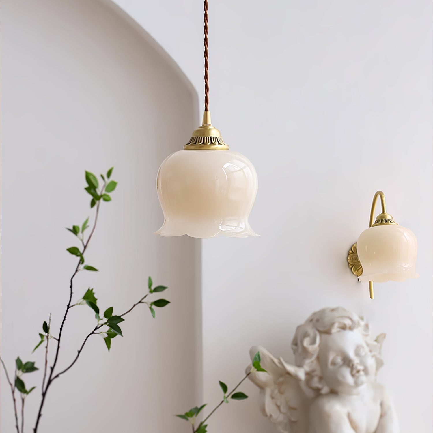 Hanglamp Vintage met Bloemvormige Glazen Kap en Messing Fitting