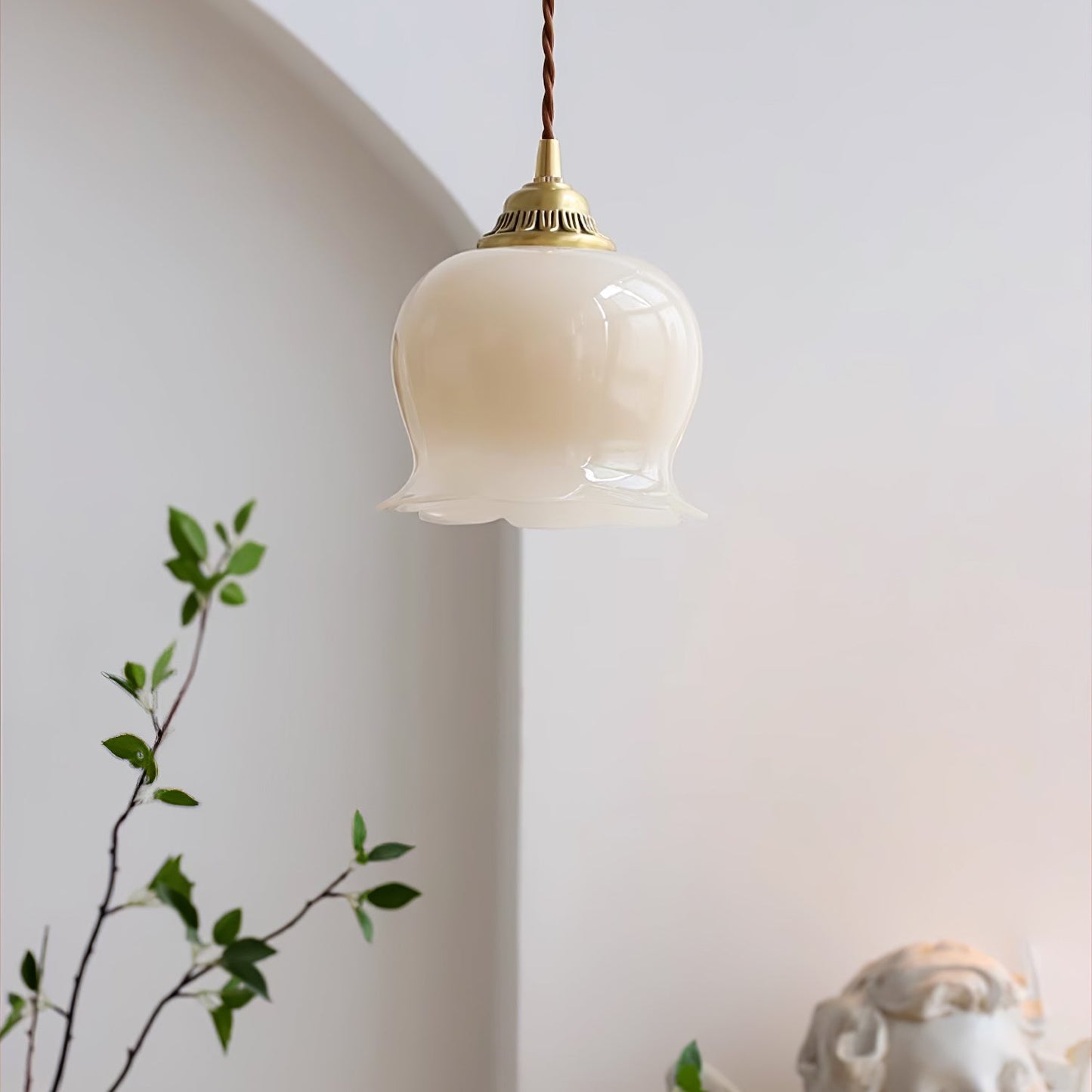 Hanglamp Vintage met Bloemvormige Glazen Kap en Messing Fitting
