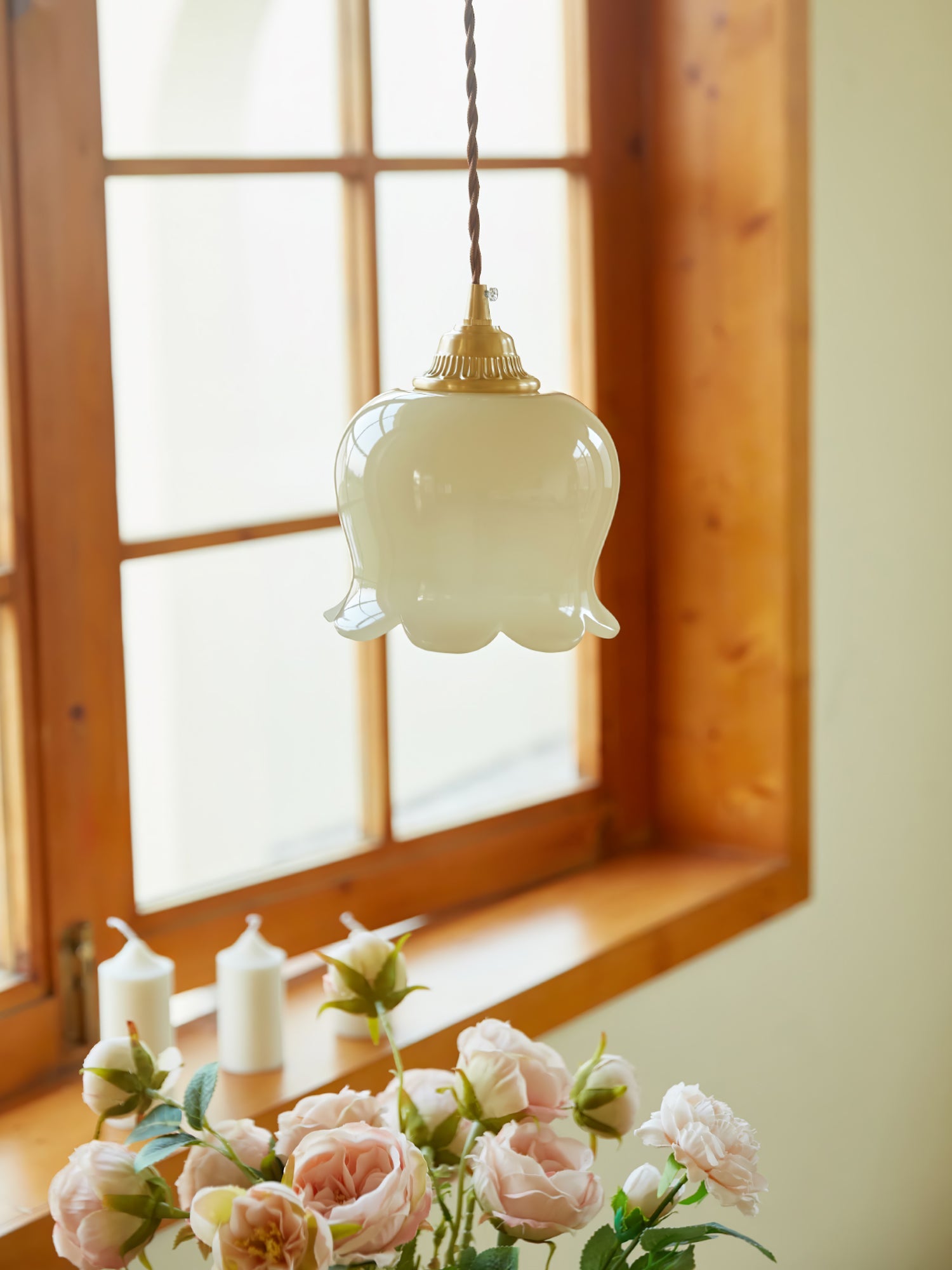 Hanglamp Vintage met Bloemvormige Glazen Kap en Messing Fitting