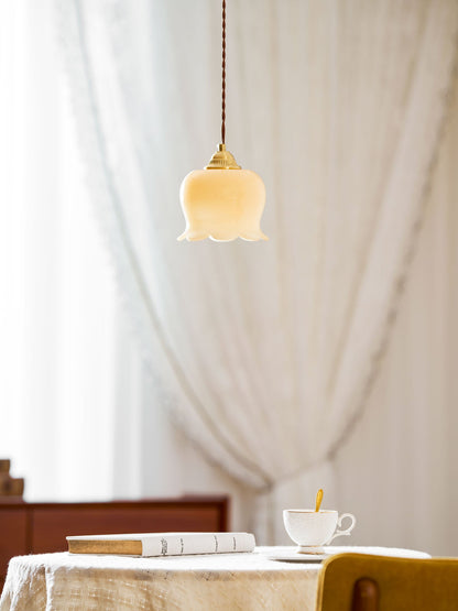 Hanglamp Vintage met Bloemvormige Glazen Kap en Messing Fitting