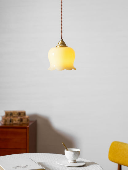 Hanglamp Vintage met Bloemvormige Glazen Kap en Messing Fitting
