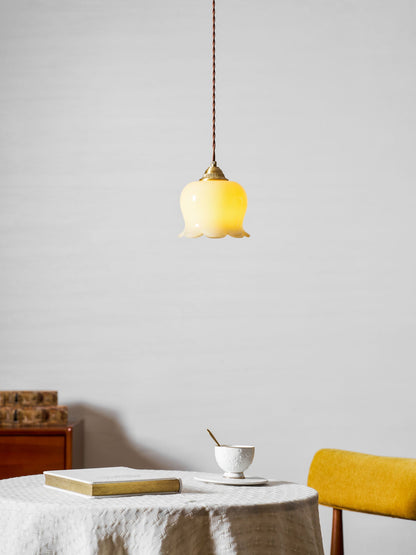 Hanglamp Vintage met Bloemvormige Glazen Kap en Messing Fitting