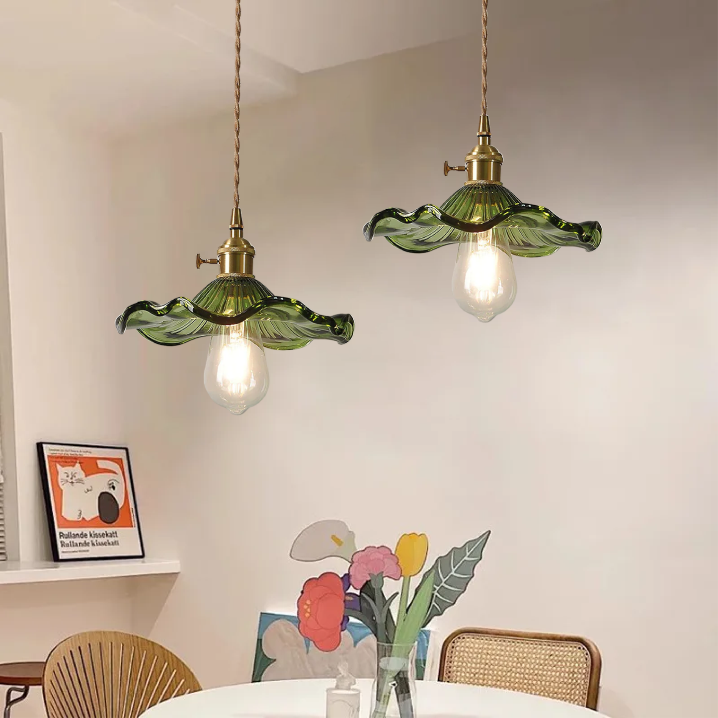 Hanglamp Vintage met Glazen Bloemkap en Messing Details