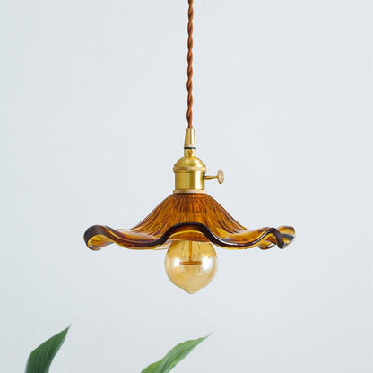 Hanglamp Vintage met Glazen Bloemkap en Messing Details