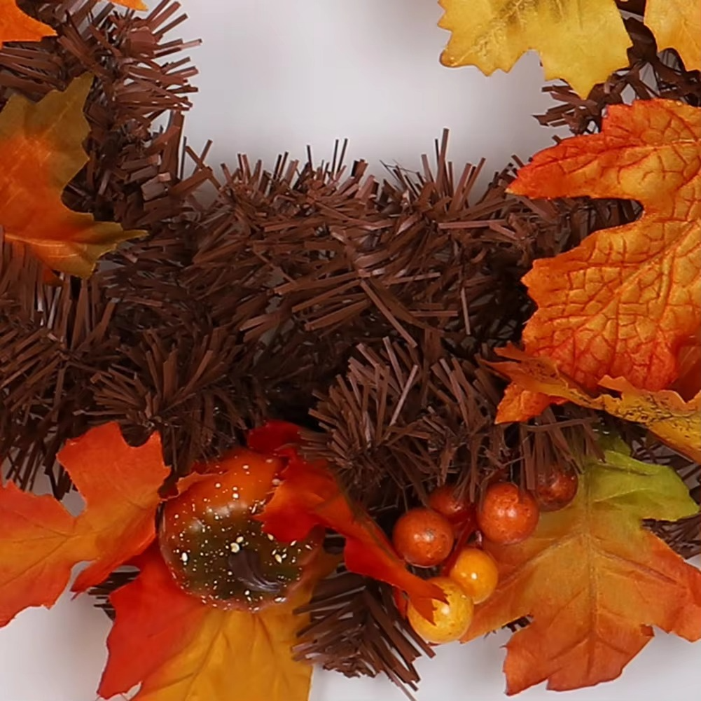 Herfstslinger met Esdoornbladeren, Dennenappels en Pompoenen met Optionele LED-verlichting