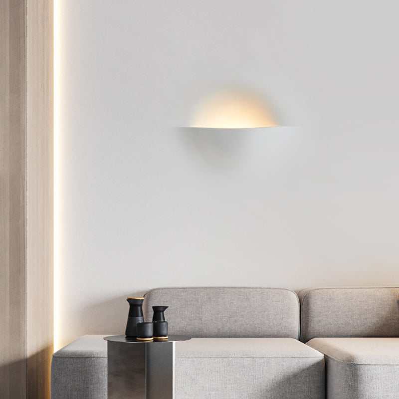 Inbouw Wandlamp Minimalistisch met Warme Uitstraling en Vierkante Gipsen Kap