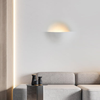 Inbouw Wandlamp Minimalistisch met Warme Uitstraling en Vierkante Gipsen Kap