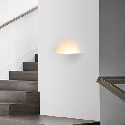 Inbouw Wandlamp Minimalistisch met Warme Uitstraling en Vierkante Gipsen Kap