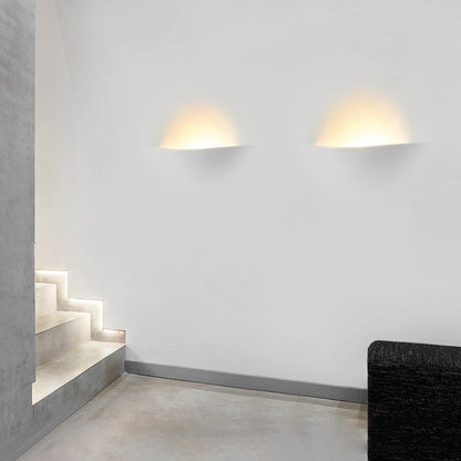Inbouw Wandlamp Minimalistisch met Warme Uitstraling en Vierkante Gipsen Kap