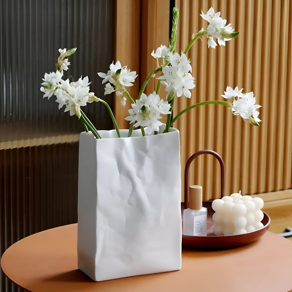 Keramische Vaas met Verfrommeld Papierzak Design voor Bloemen en Droogbloemen