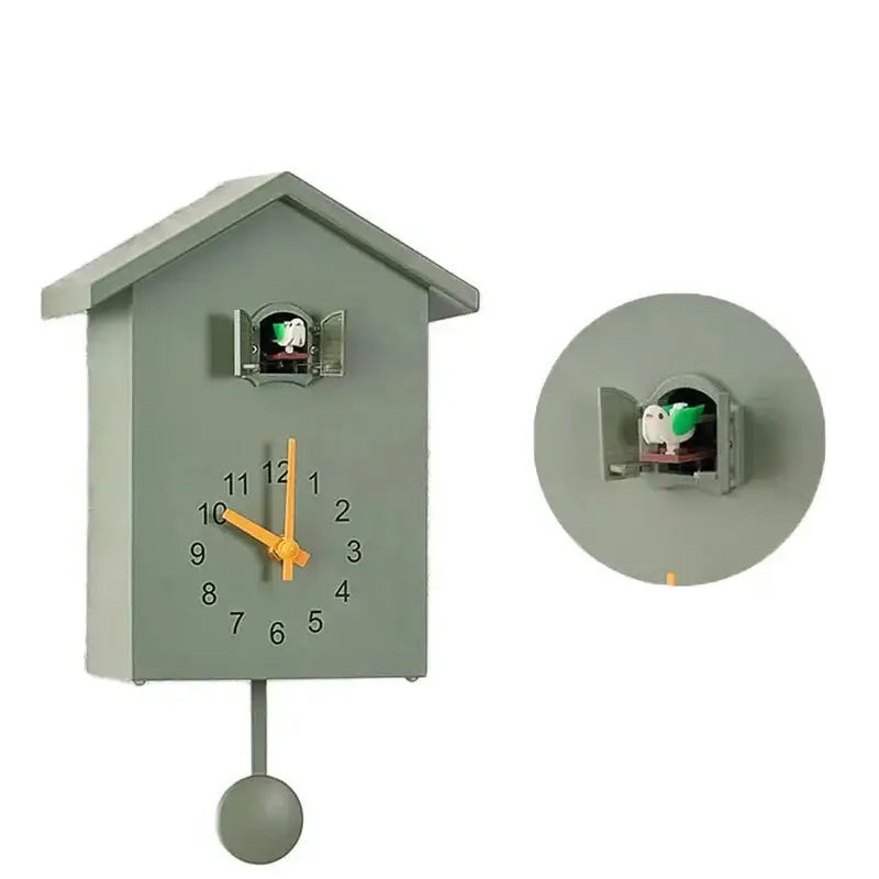 Koekoeksklok met Slinger Huisvorm Modernist Design