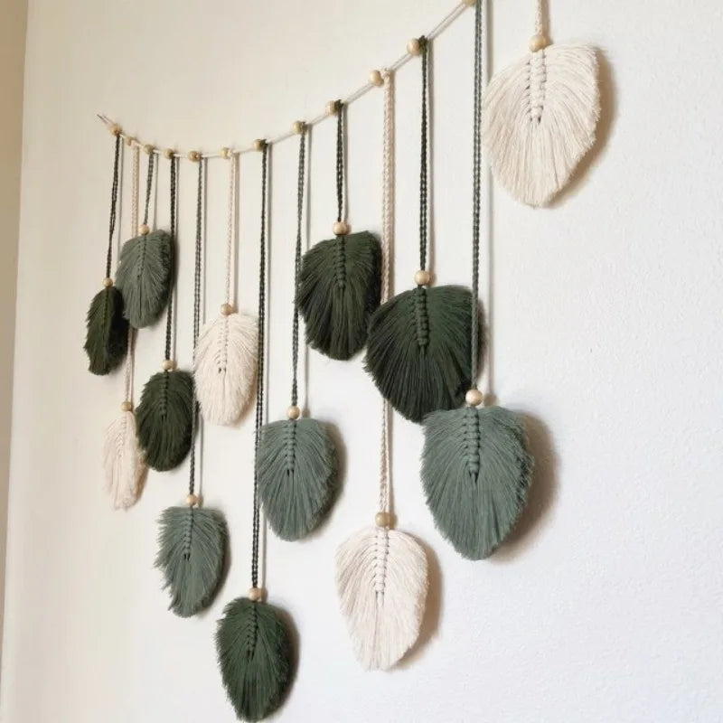 Macramé Wanddecoratie met Bladvormige Hangers en Houten Kralen