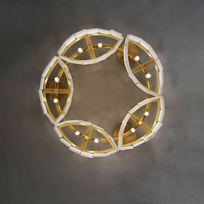 Plafondlamp Art Deco met Alabasten Kap en Messing Afwerking