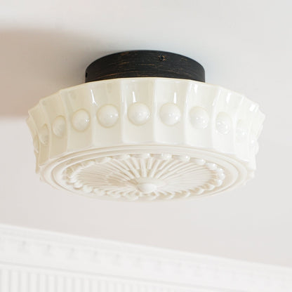 Plafondlamp Art Deco met Gegraveerde Glazen Kap en Ronde Vorm
