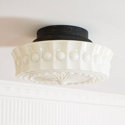 Plafondlamp Art Deco met Gegraveerde Glazen Kap en Ronde Vorm