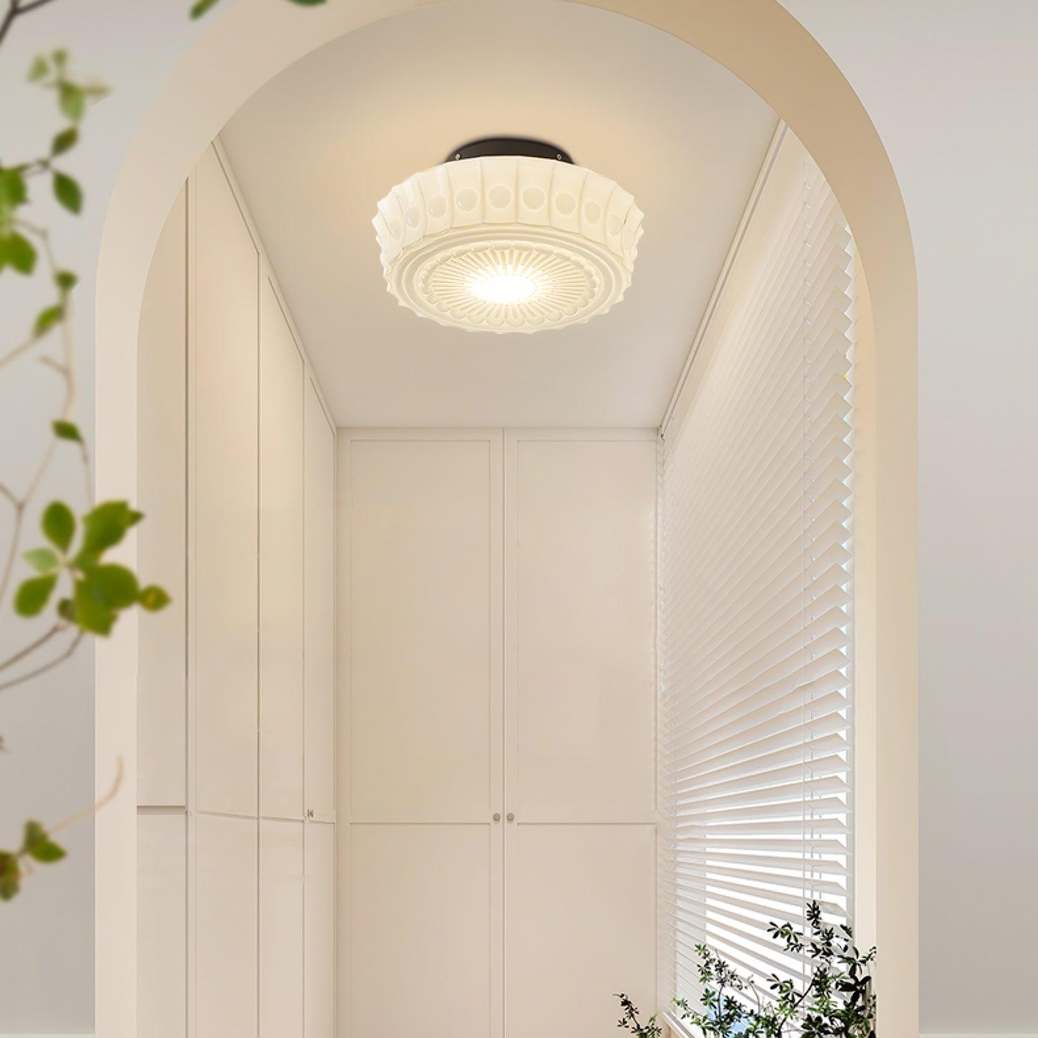 Plafondlamp Art Deco met Gegraveerde Glazen Kap en Ronde Vorm