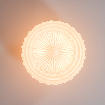 Plafondlamp Art Deco met Gegraveerde Glazen Kap en Ronde Vorm
