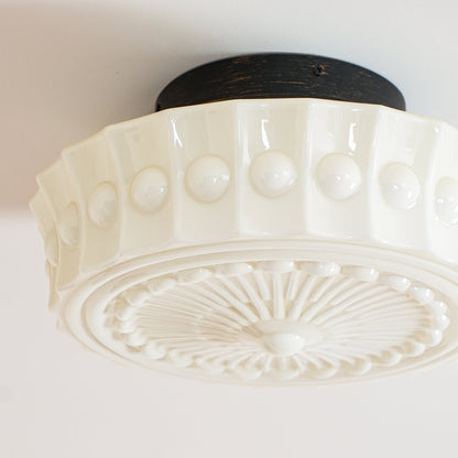 Plafondlamp Art Deco met Gegraveerde Glazen Kap en Ronde Vorm