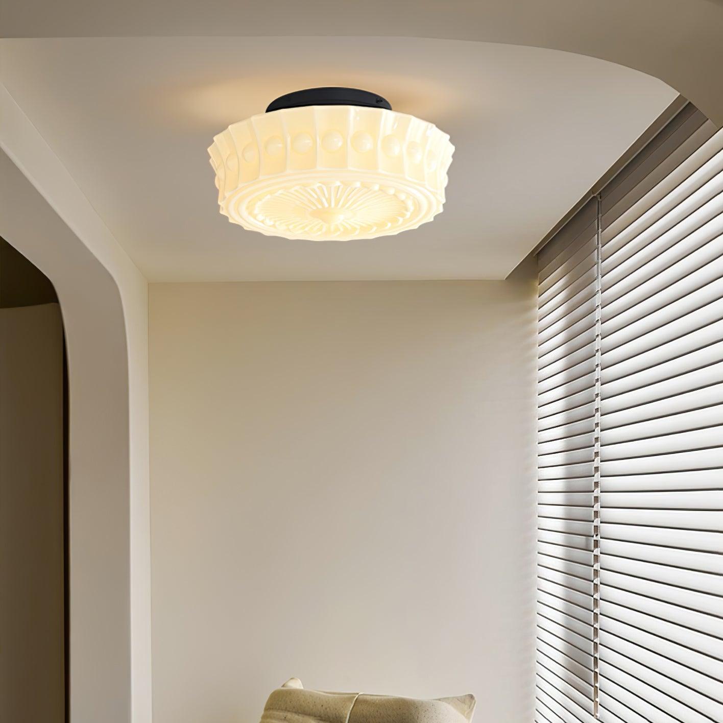 Plafondlamp Art Deco met Gegraveerde Glazen Kap en Ronde Vorm