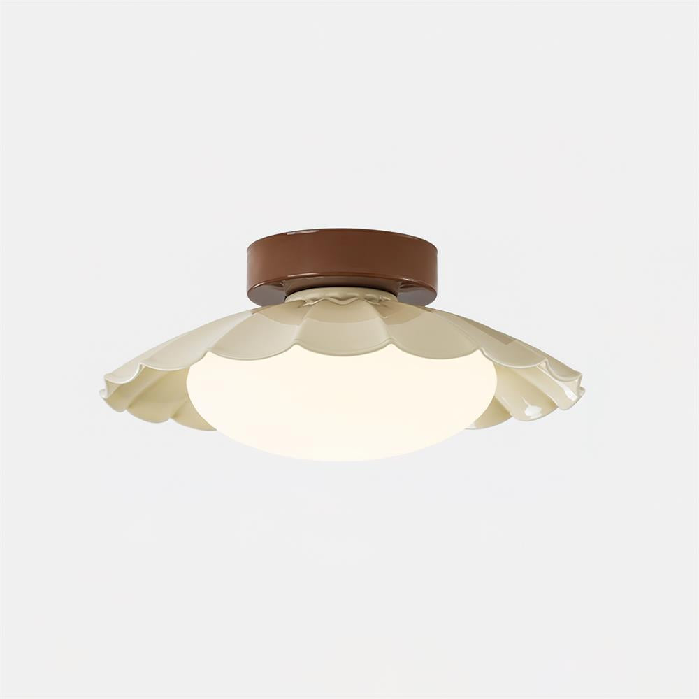 Plafondlamp Bohemian met Gegolfde Kap en Opaalwitte Bol ##POS:27##