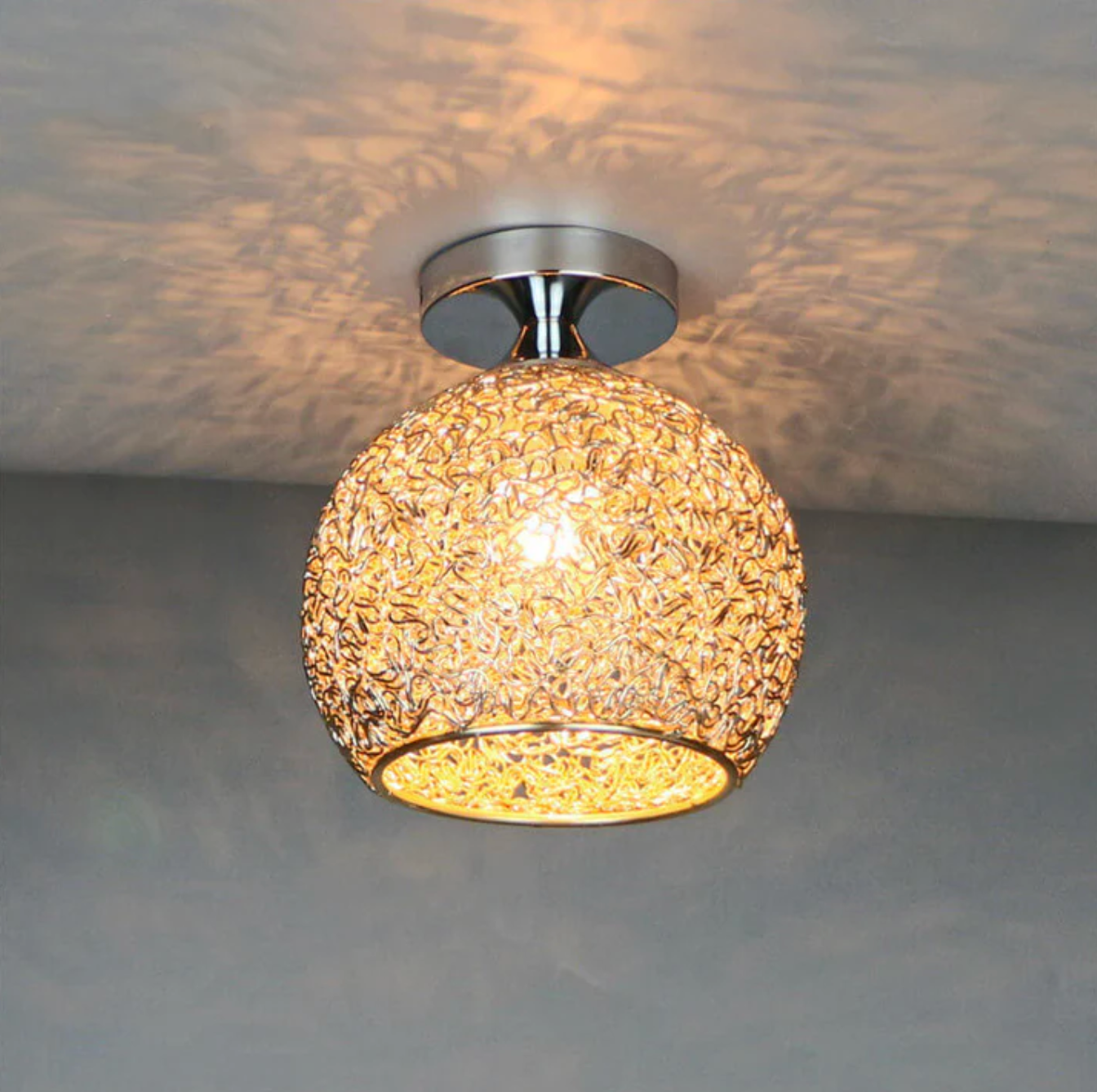 Plafondlamp Modern met Gevlochten Bol Kap en Semi-Inbouw Montage