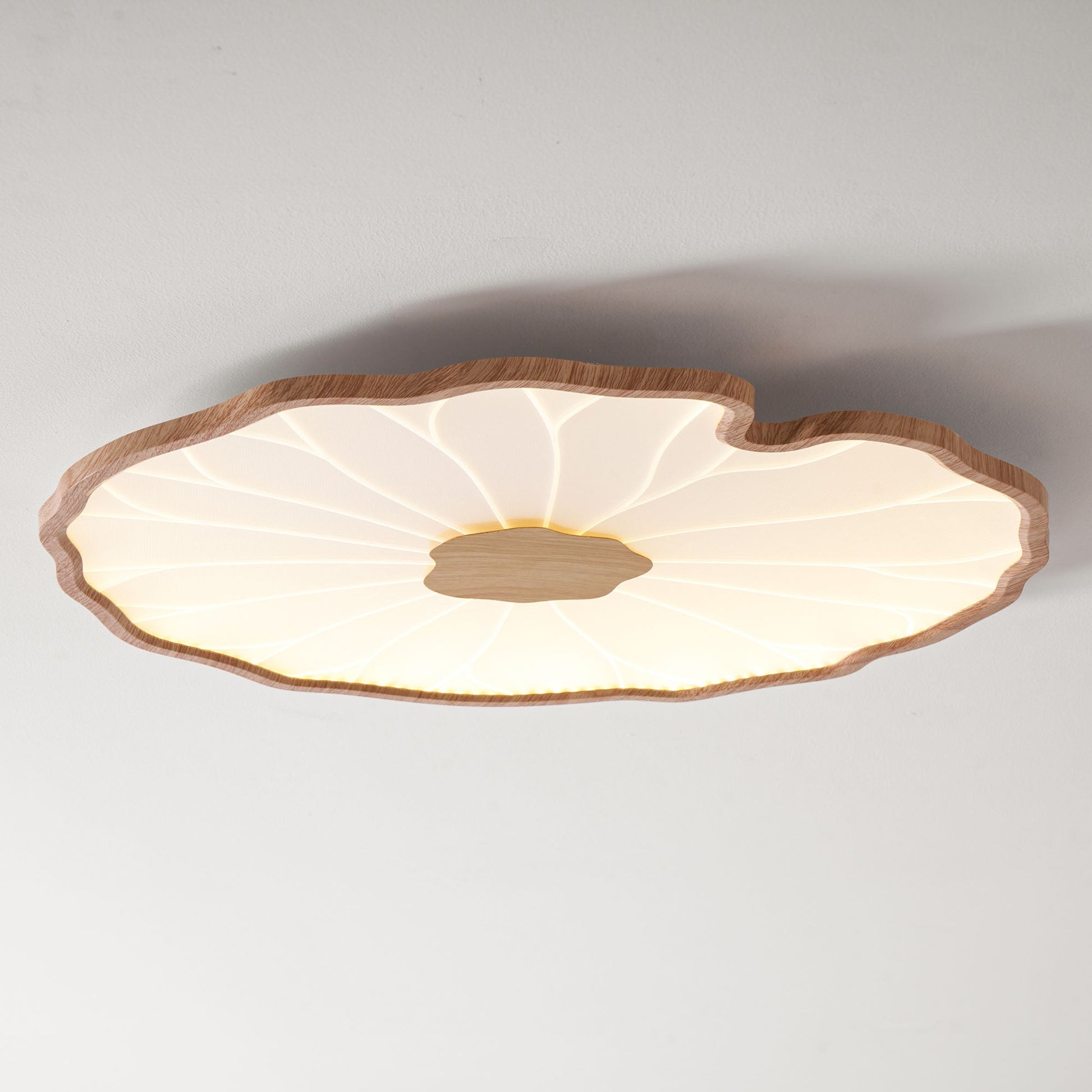 Plafondlamp Scandinavisch Lotusbladvorm met Geïntegreerde LED en Houtnerf Design