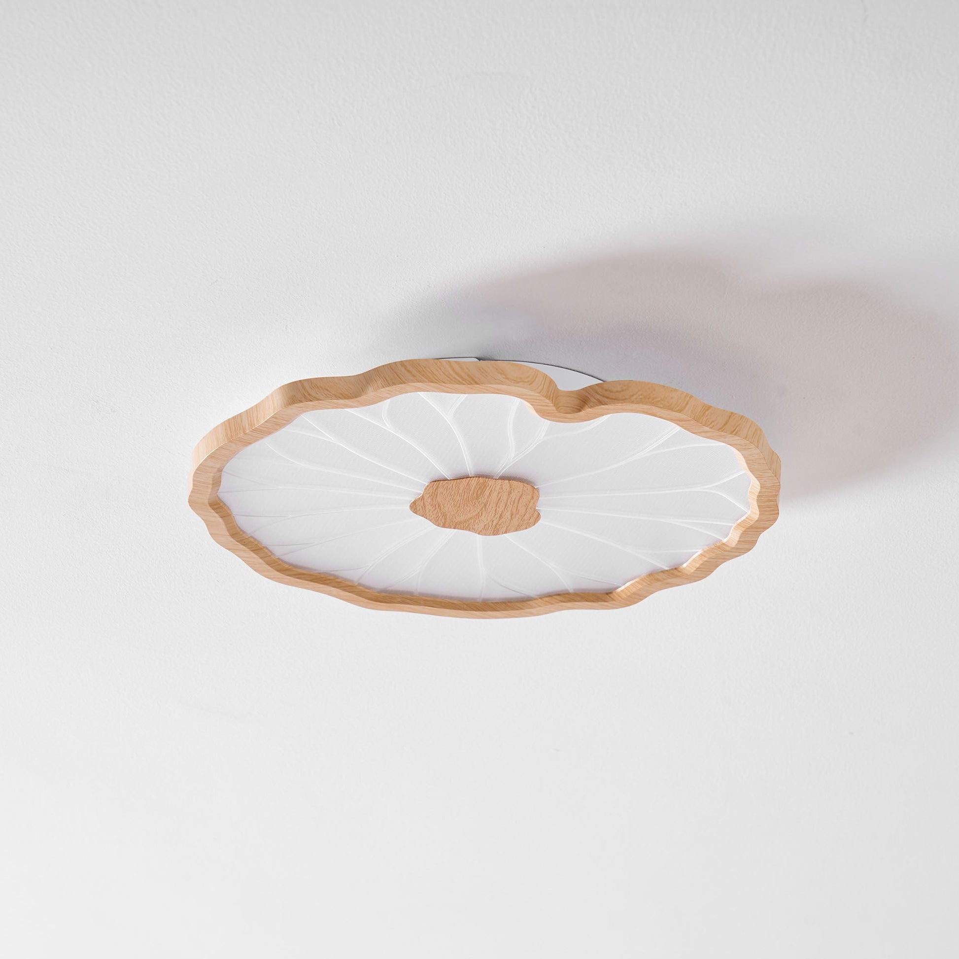 Plafondlamp Scandinavisch Lotusbladvorm met Geïntegreerde LED en Houtnerf Design