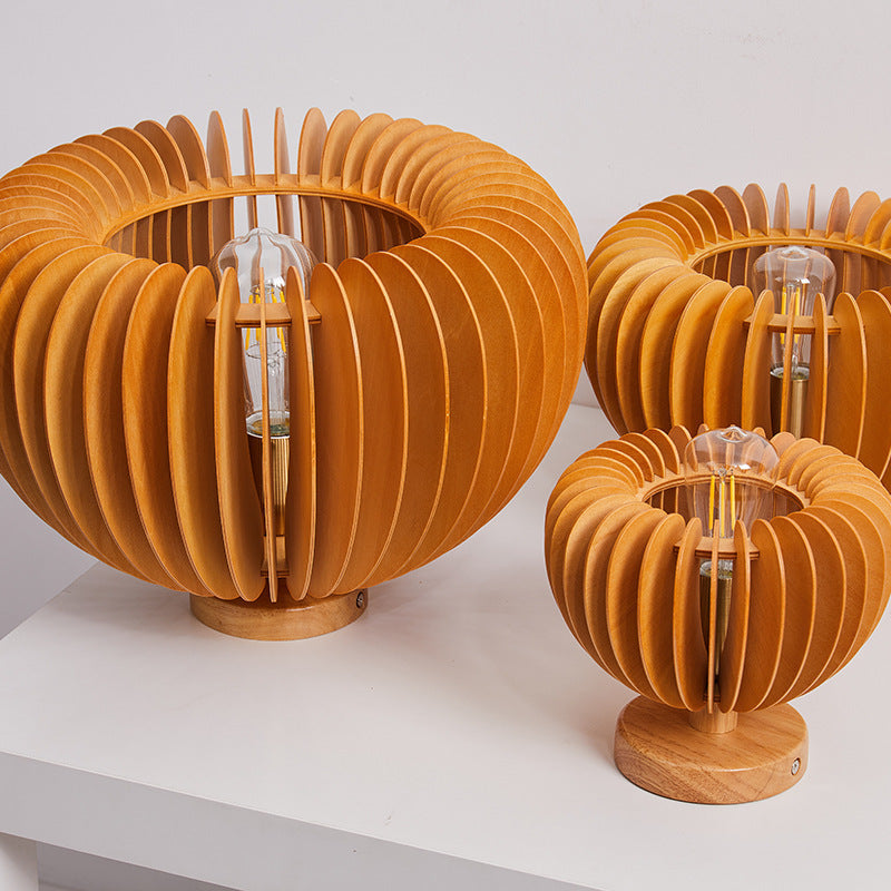Plafondlamp Scandinavisch met Houten Lattenwerk en Koepelvorm