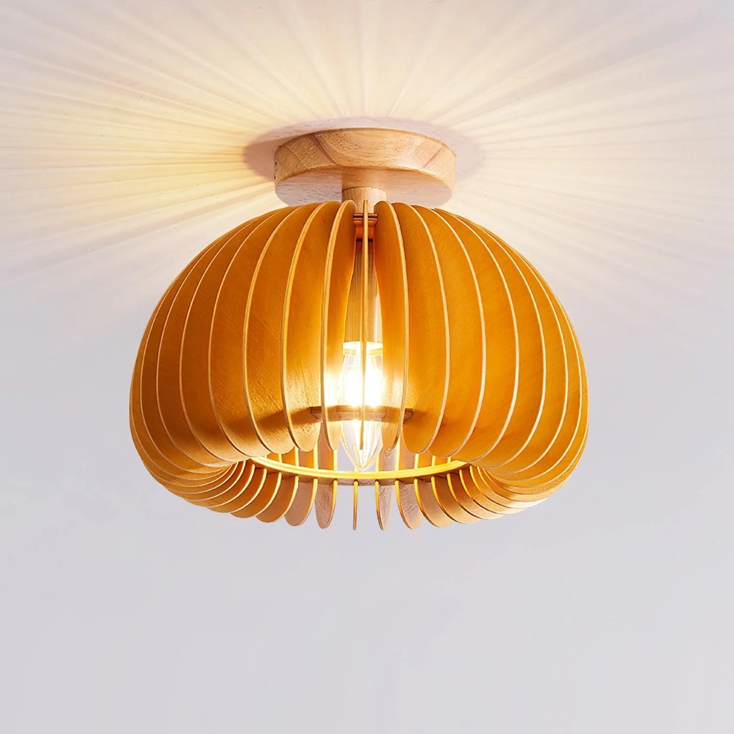 Plafondlamp Scandinavisch met Houten Lattenwerk en Koepelvorm