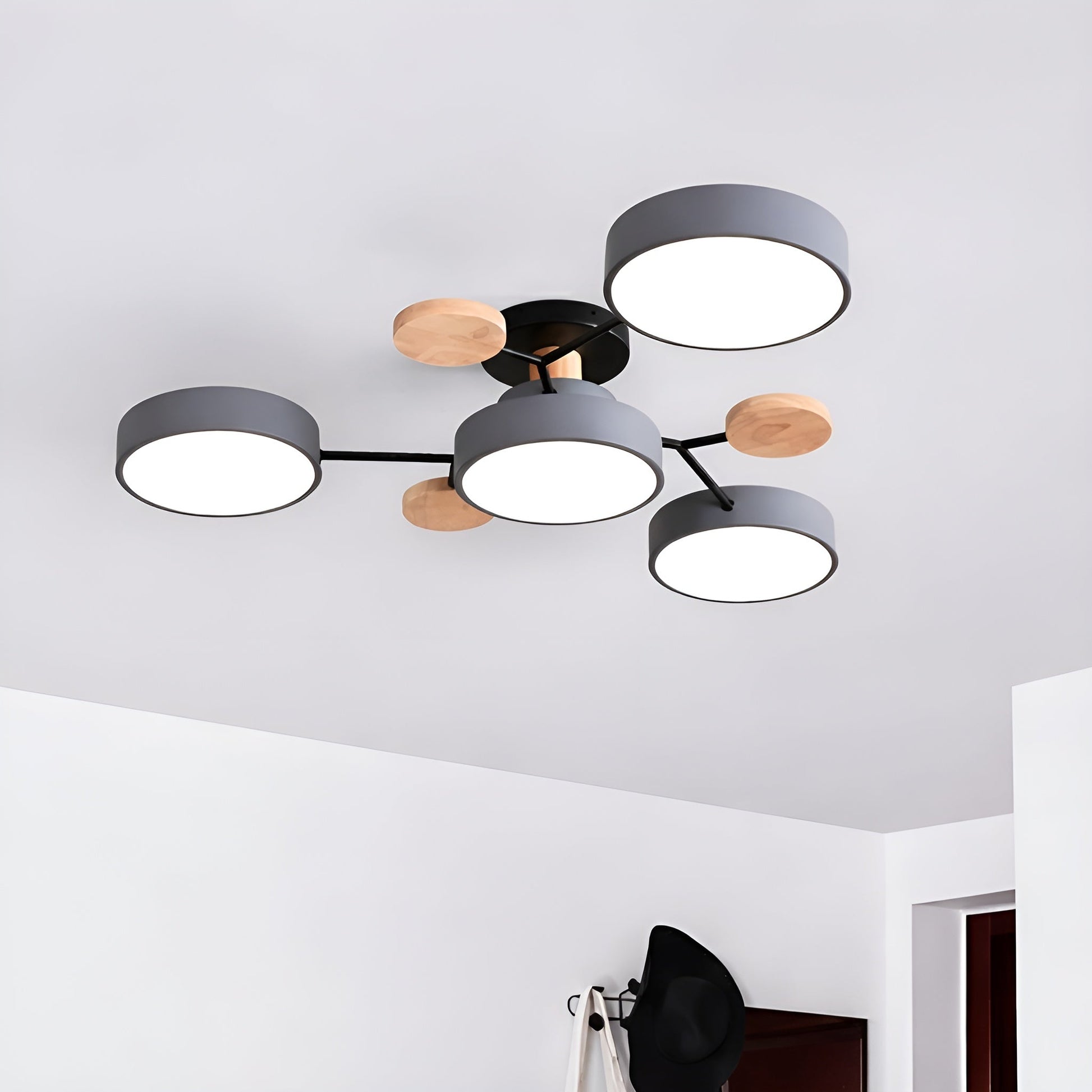 Plafondlamp Scandinavisch met Multi-Arm Design en Geïntegreerde LED