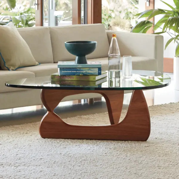 Salontafel met Glazen Blad en Sculpturaal Houten Onderstel Retro