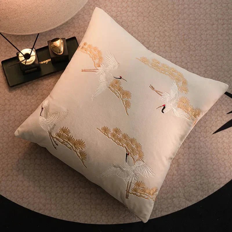 Sierkussenhoes met Geborduurde Kraanvogels en Dennen Japanse Stijl