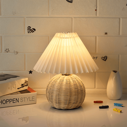 Tafellamp Bohemian met Gevlochten Rotting Voet en Geplooide Kap