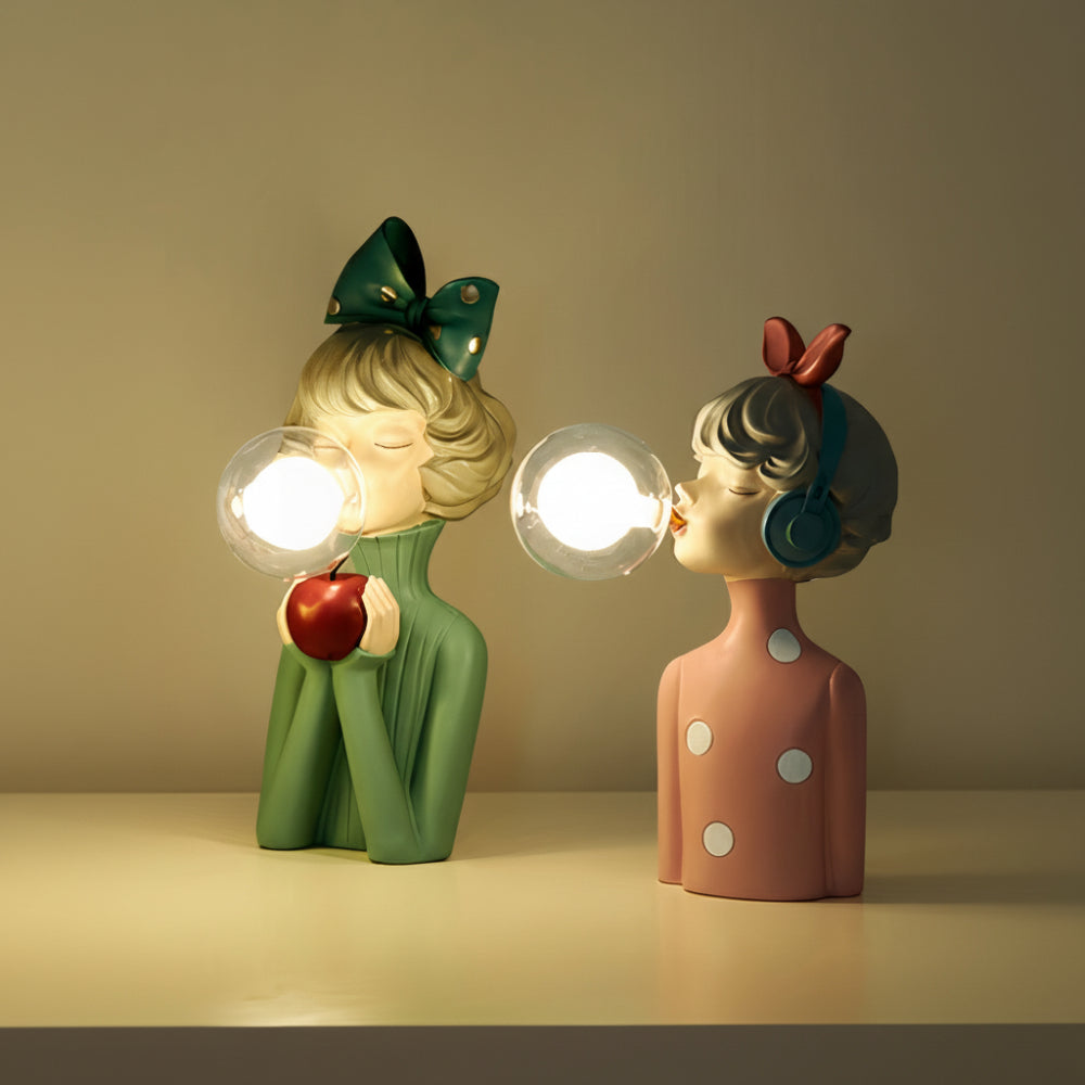 Tafellamp Meisjesfiguur met Glazen Bol Decoratief Nachtlampje