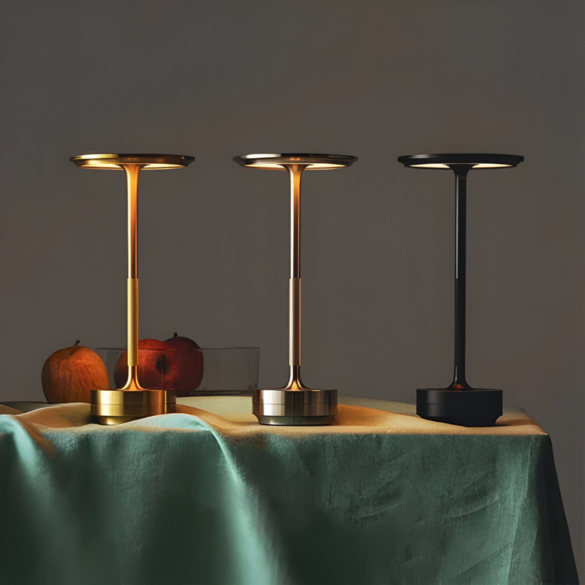Tafellamp Modern Draadloos met Schijfkap en Metalen Voet Dimbaar