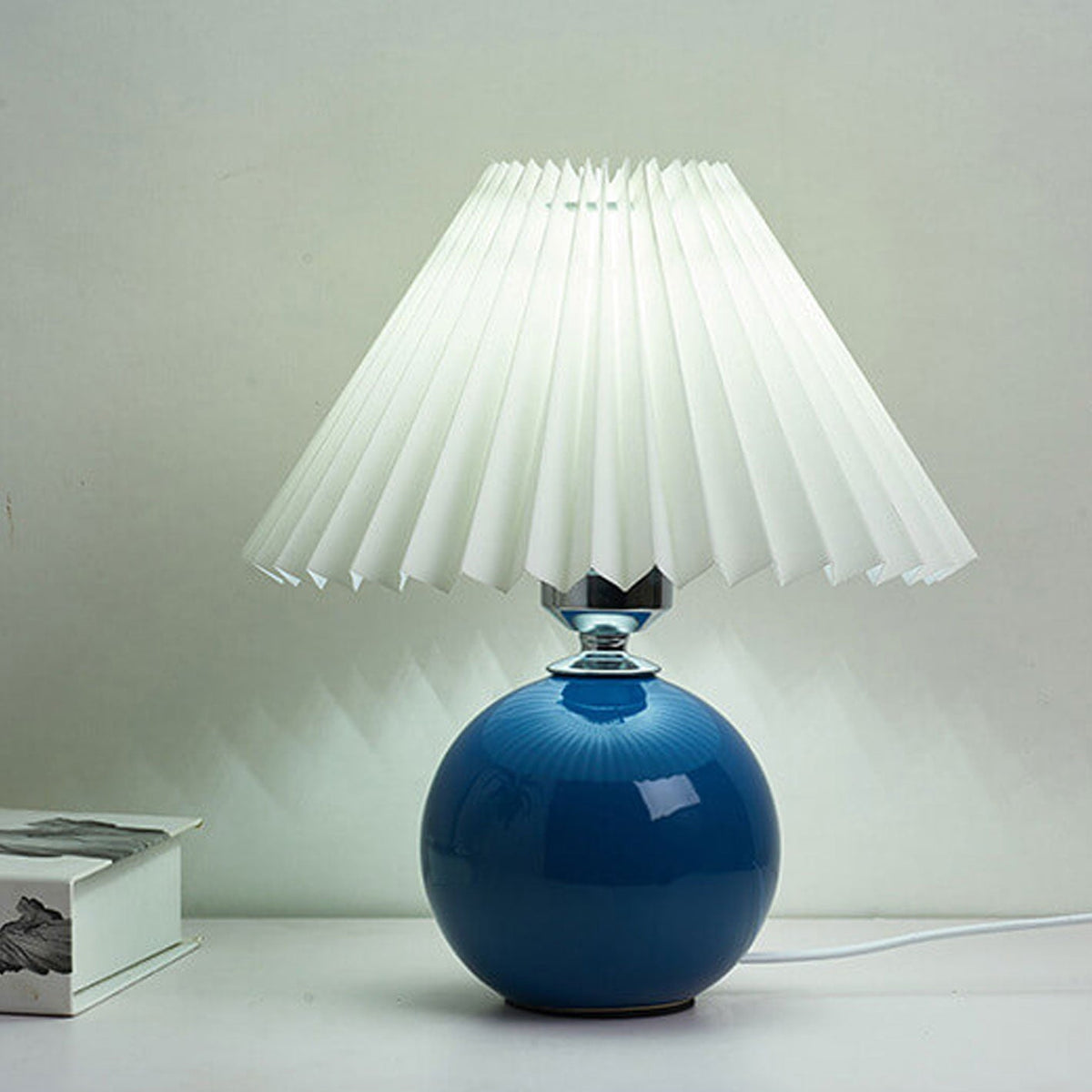 Tafellamp Retro met Geplooide Kap en Keramische Bolvoet