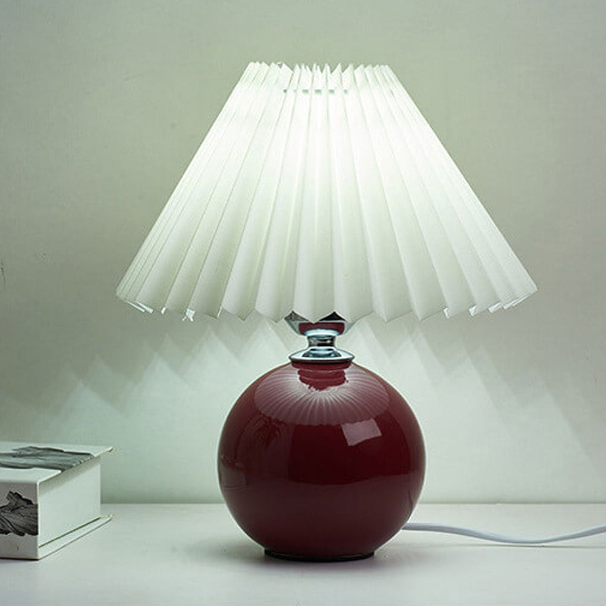 Tafellamp Retro met Geplooide Kap en Keramische Bolvoet