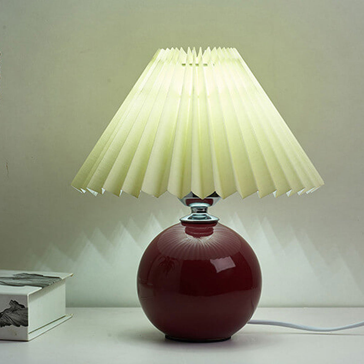 Tafellamp Retro met Geplooide Kap en Keramische Bolvoet